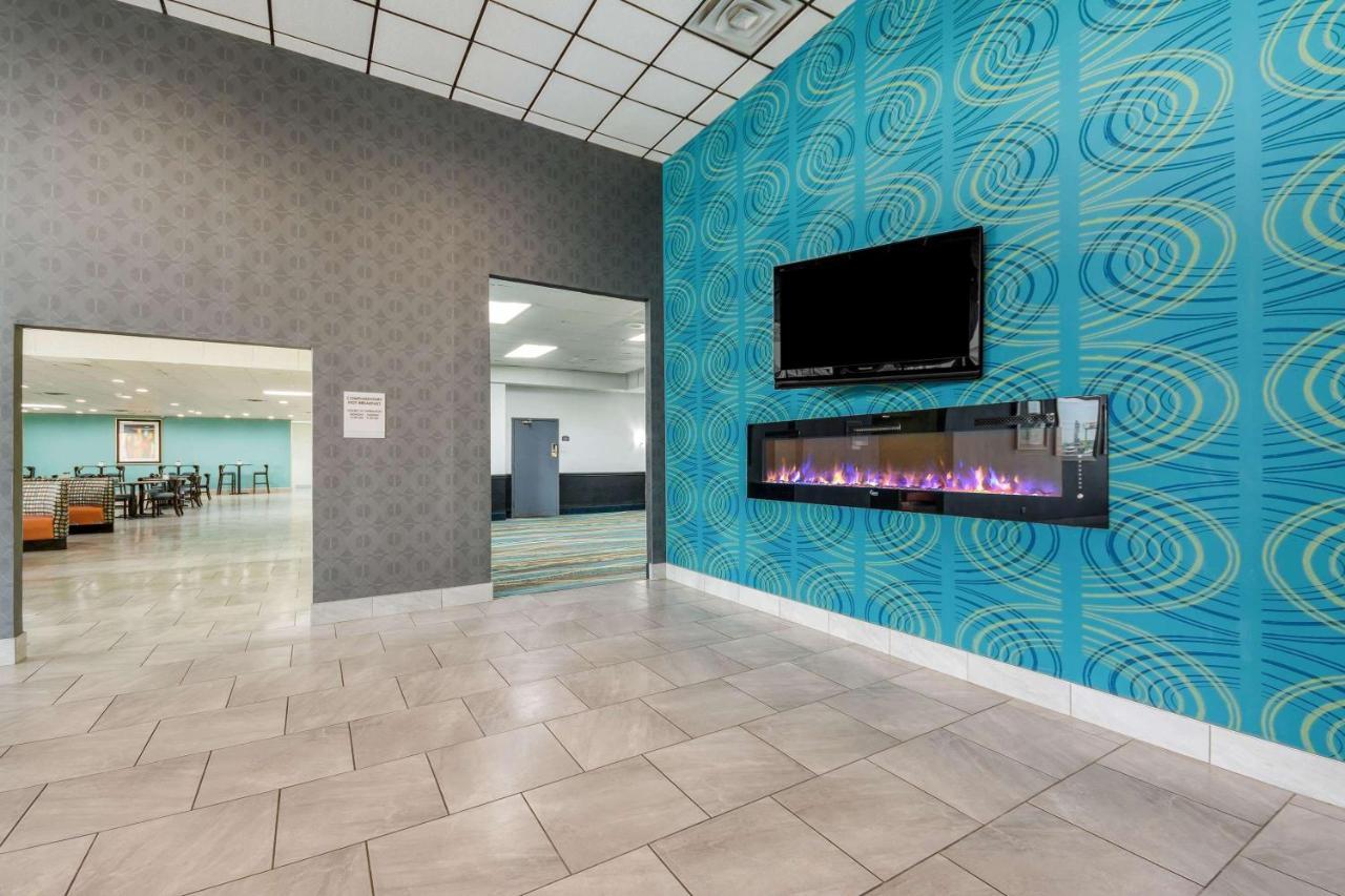 Baymont By Wyndham Oklahoma City Bricktown Exterior photo